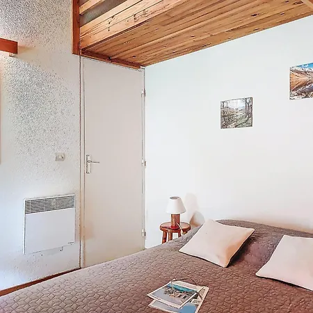 Pierres Blanches F Et H-10 By Interhome